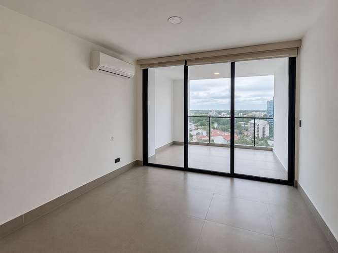 Apartamento en Coco del Mar I con balcón y vista a la ciudad - Imagen 9