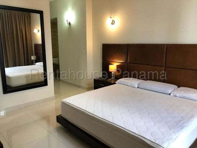 Alquiler de Apartamento en Obarrio 27LBR2878