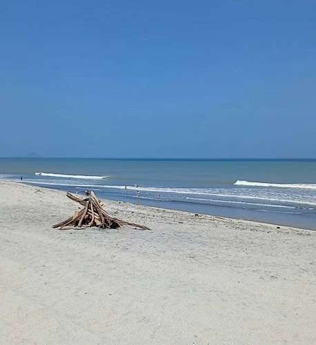 Apartamento Amoblado en Alquiler – Playa Caracol $850 mensual. 