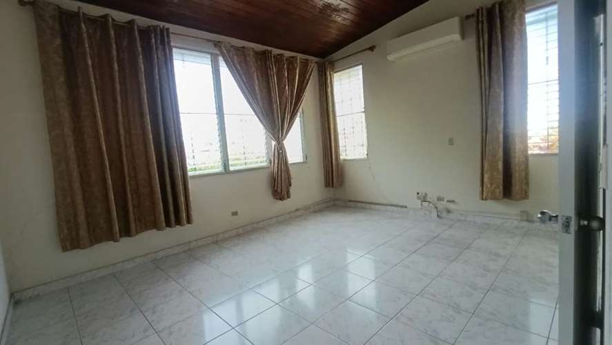 Casa residencial de dos niveles en venta – Urbanización Altos de Betania, Betania | DD - Imagen 3