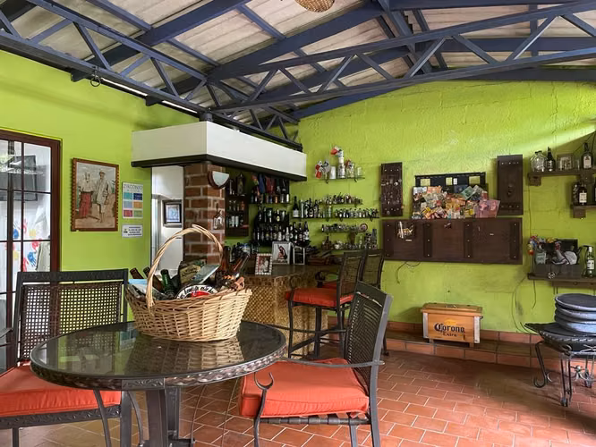 Casa de 2 niveles en venta en Las Cumbres, Panamá - Imagen 6