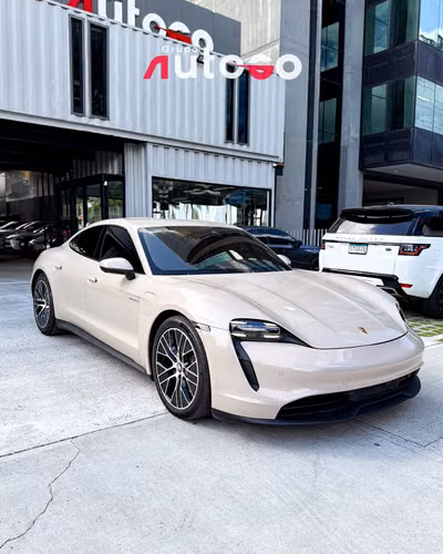 Porsche Taycan 2021 