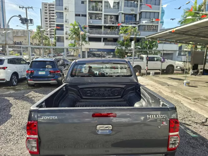 TOYOTA HILUX 2014 - Imagen 5