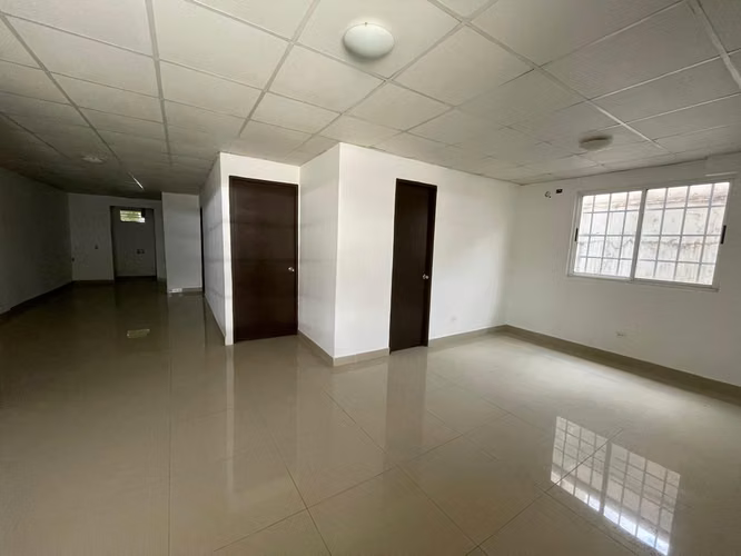 Apartamento Planta baja pasos de Universidades UIP-LATINA-ISAE - Imagen 13