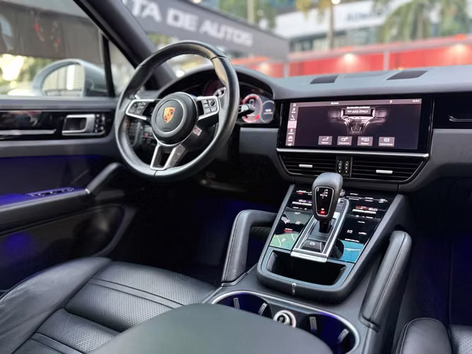 Porsche Cayenne 2019  Garantía Extendida Vigente - Imagen 7