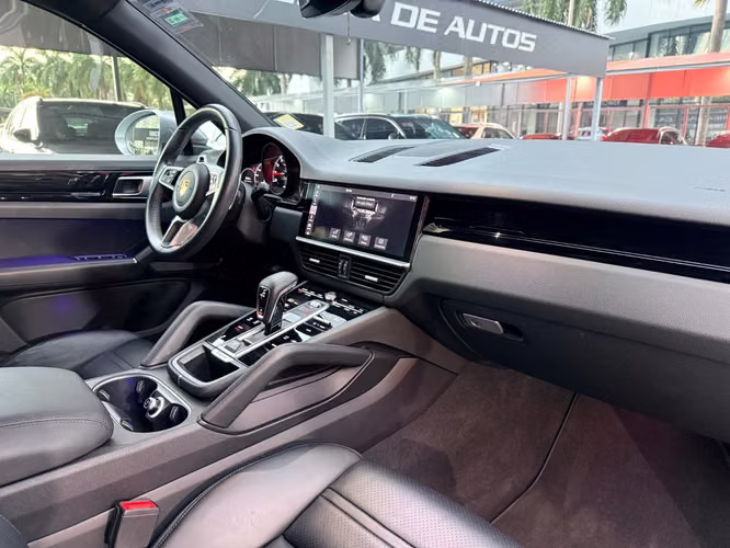 Porsche Cayenne 2019  Garantía Extendida Vigente - Imagen 11