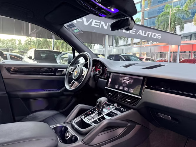 Porsche Cayenne 2019  Garantía Extendida Vigente - Imagen 8