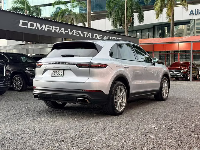 Porsche Cayenne 2019  Garantía Extendida Vigente - Imagen 3