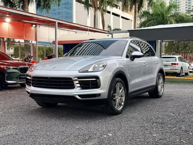 Porsche Cayenne 2019  Garantía Extendida Vigente - Imagen 2