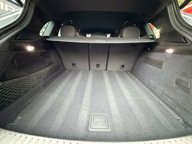 Porsche Cayenne 2019  Garantía Extendida Vigente - Imagen 16