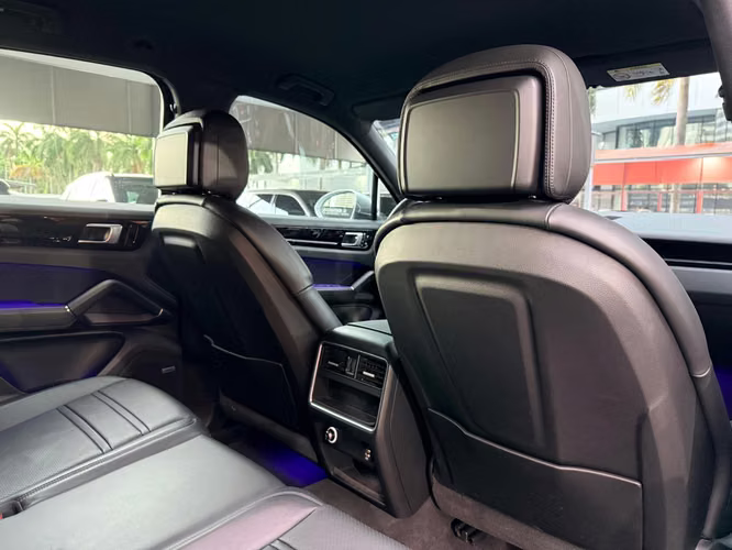Porsche Cayenne 2019  Garantía Extendida Vigente - Imagen 14