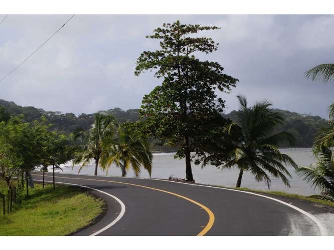 VENTA TERRENO DE 1100 HECTARIAS COSTA ABAJO DE COLÓN - PANAMÁ