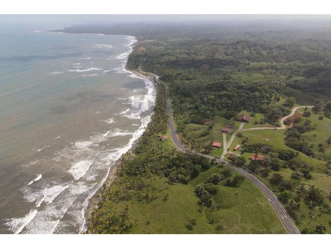 VENTA TERRENO DE 1100 HECTARIAS COSTA ABAJO DE COLÓN - PANAMÁ