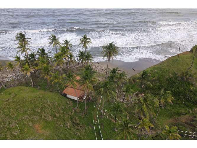 VENTA TERRENO DE 1100 HECTARIAS COSTA ABAJO DE COLÓN - PANAMÁ