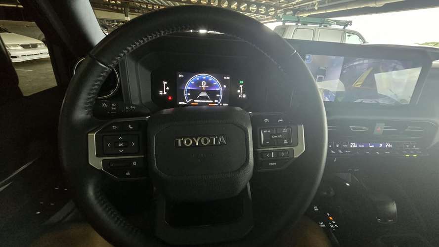 TOYOTA LAND CRUISER PRADO TX-L 2024 