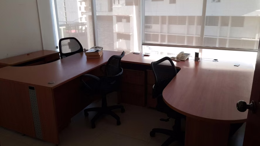 Venta Oficina en Obarrio: 98 m², 2 estacionamientos, seguridad 24 horas y cerca del metro - Imagen 11