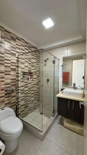 SE ALQUILA LINDO APARTAMENTO EN PH SKY POINT, TUMBA MUERTO - Imagen 7