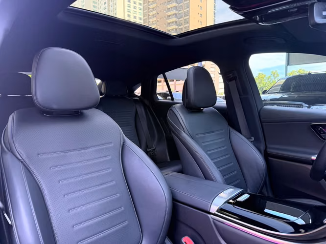 MERCEDES BENZ GLC 200 4MATIC COUPE AMG