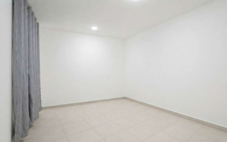 Apartamento en Bella Vista cerca de Avenida Balboa I con excelente distribucion y deposito - Imagen 9