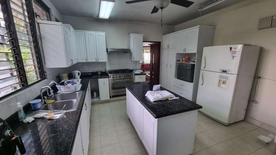 Casa en obarrio súper céntrica  - Imagen 4