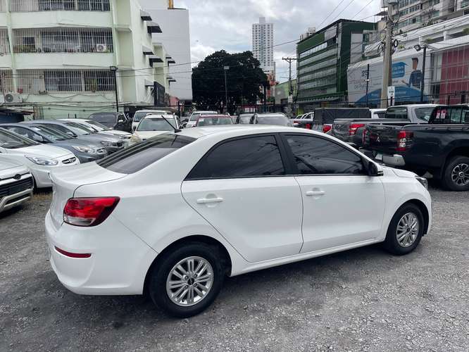 KIA SOLUTO 2026 CÓMO NUEVO 