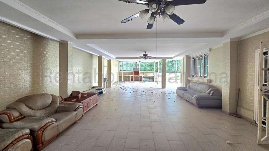 Venta de Casa en Altos de Panama DCD27-2453 - Imagen 3