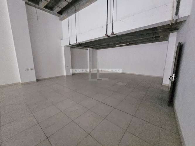 Venta de Local Comercial en Calle 50 Planta Baja. Haga una oferta