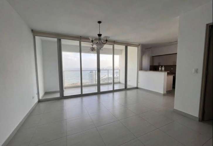 Apartamento en Piso Alto con Vista al Mar | PH Le Mare