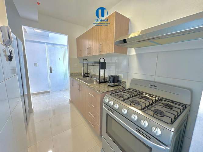 Apartamento Amoblado en Alquiler en Pueblo Nuevo - PH Torres de Montserrat - Imagen 4