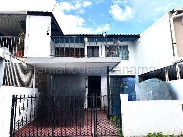 Venta de Casa  en Parque Lefevre, Duplex de Uso Mixto 26LGG5868 - Imagen 1