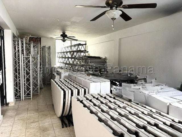 Venta de Casa  en Parque Lefevre, Duplex de Uso Mixto 26LGG5868 - Imagen 2