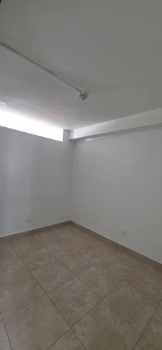 Alquiler de Apartamento Via España Carrasquilla - Imagen 6