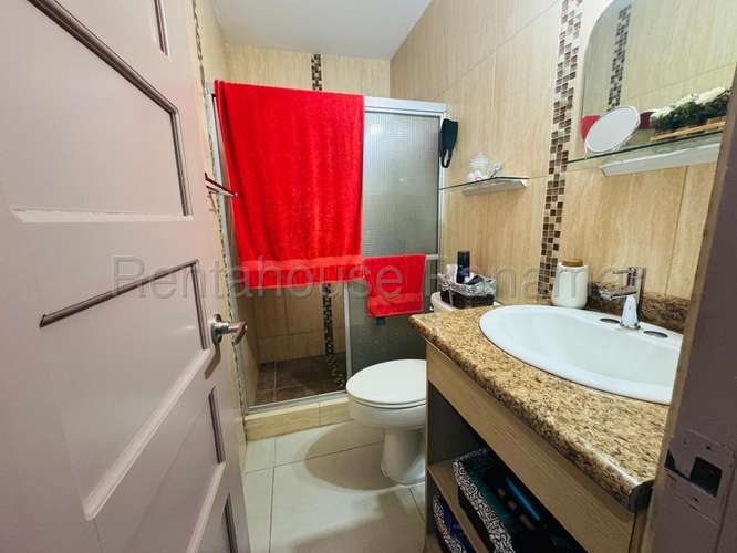 Venta de casa en Chanis AK - Imagen 10