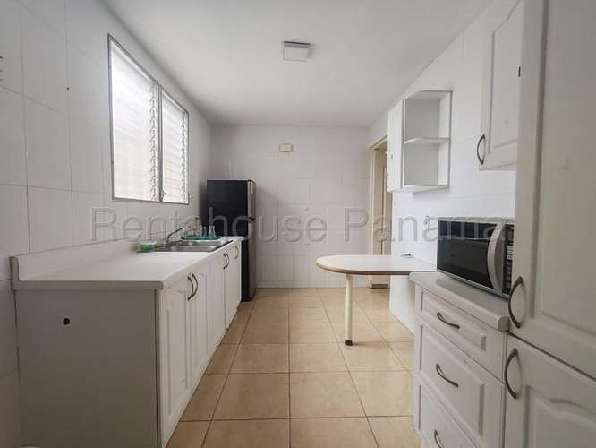 Casa En Venta En Brisas Del Golf YM