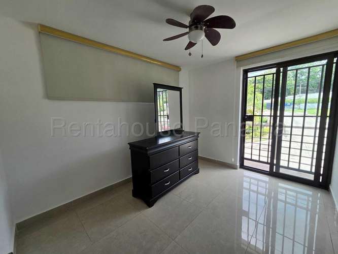 Alquiler de Casa en Milla 8 – Summer Village