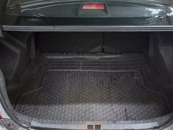Toyota Yaris 2016 sedán 65mil Km - Imagen 19