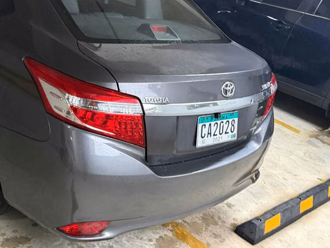 Toyota Yaris 2016 sedán 65mil Km - Imagen 9