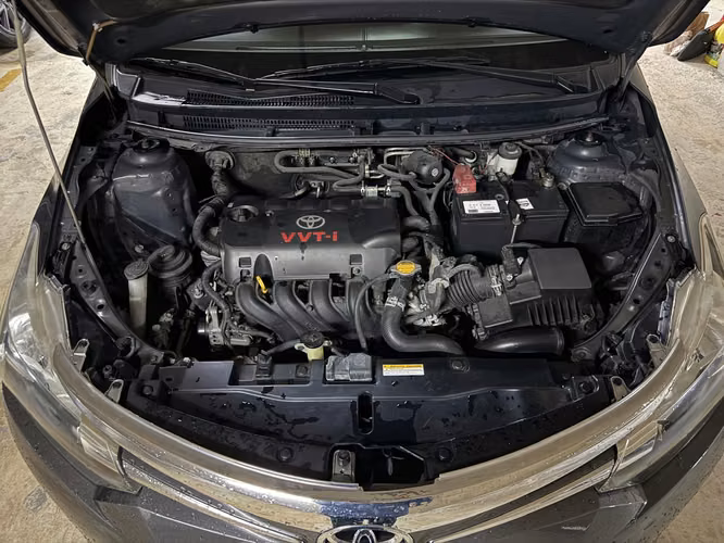 Toyota Yaris 2016 sedán 65mil Km - Imagen 14