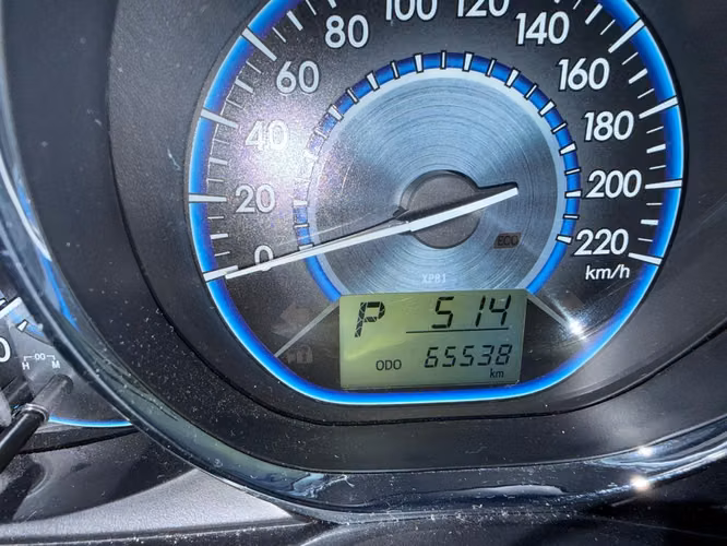 Toyota Yaris 2016 sedán 65mil Km - Imagen 13
