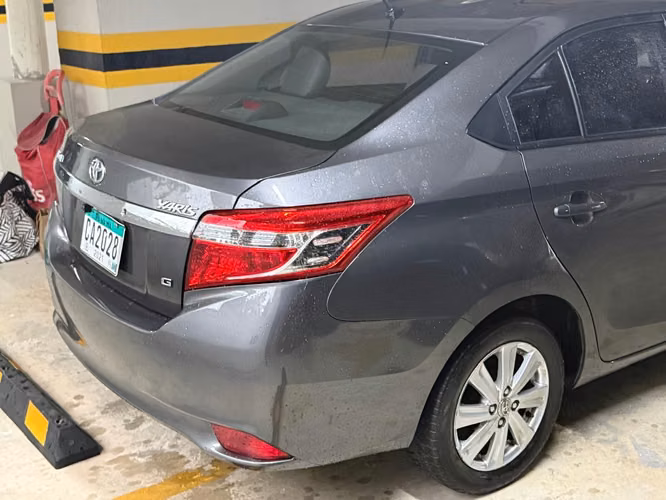 Toyota Yaris 2016 sedán 65mil Km - Imagen 10