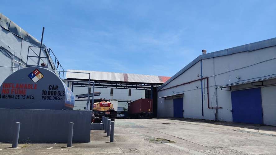 Alquiler de Bodega 1400 m2 Vía Transistmica 