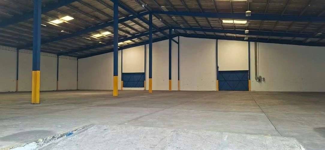 Alquiler de Bodega 1400 m2 Vía Transistmica 
