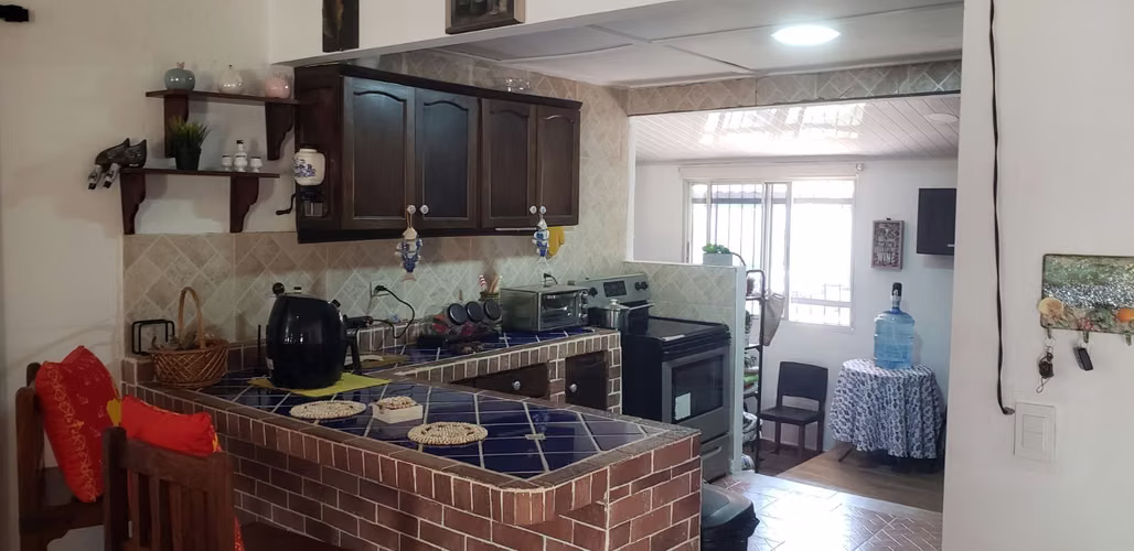 Casa de 2 dormitorios con piscina y amplio jardín en Chame, Panamá Oeste - Imagen 10