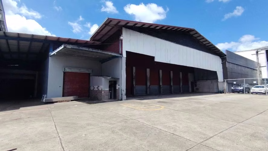 Alquiler de Bodega 8000 m2 Vía Transistmica 
