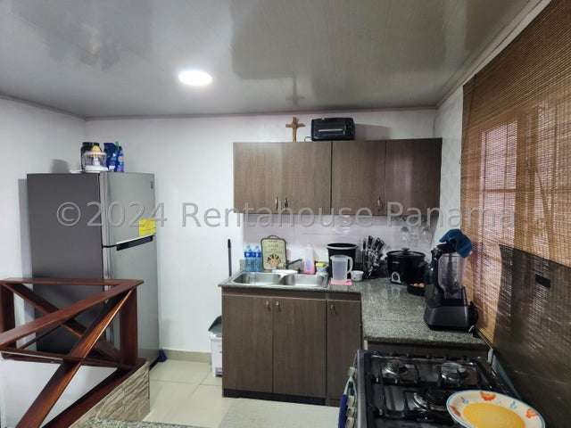 Venta de Casa con alquileres San Isidro, Colón 24GC9506 Capitaliza tu inversion inmediatamente