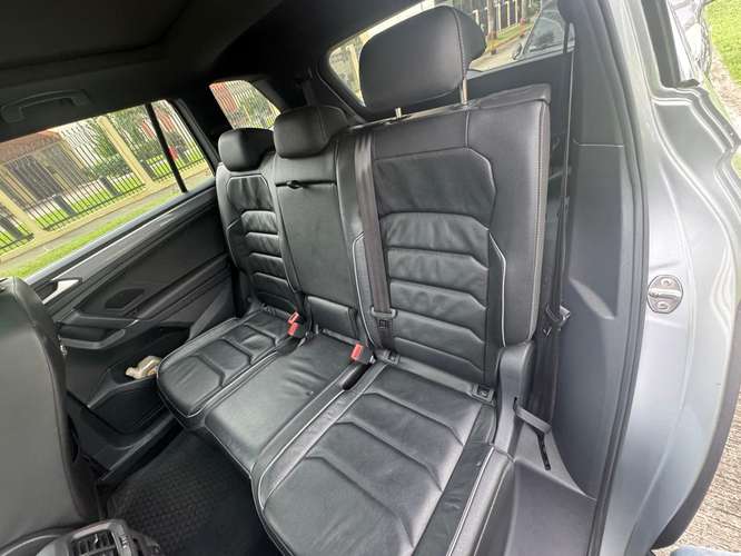 Volkswagen Tiguan modelo RLine 2020 con 46 mil km  - Imagen 6