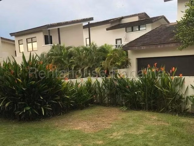 ALQUILER DE CASA DE 2 NIVELES 375 M2 EN PANAMA PACIFICO 27-2904/GMB - Imagen 7