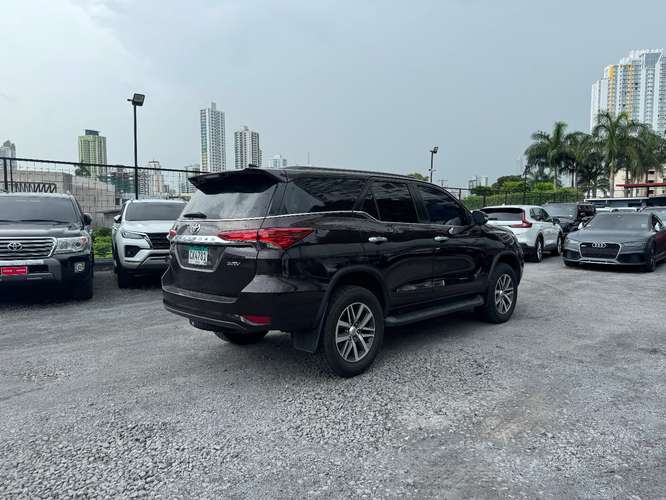 TOYOTA FORTUNER 2018  - Imagen 16