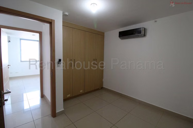 Alquiler de Apartamento en Via España 27-2612CM - Imagen 9