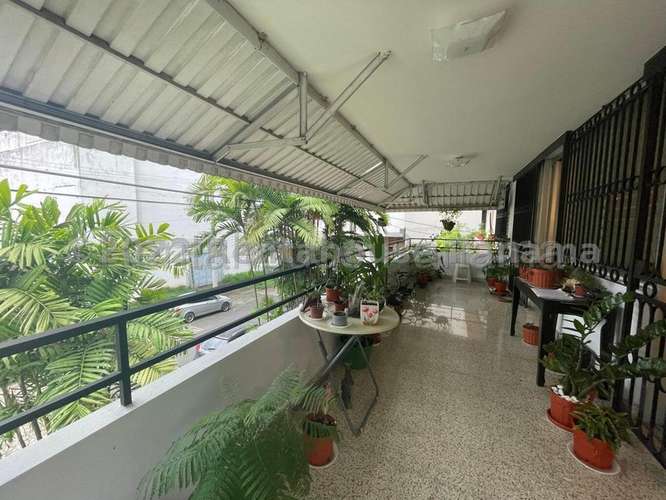 Apartamento en Venta en Campo Alegre JG